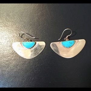 Sterling silver, turquoise stones earrings